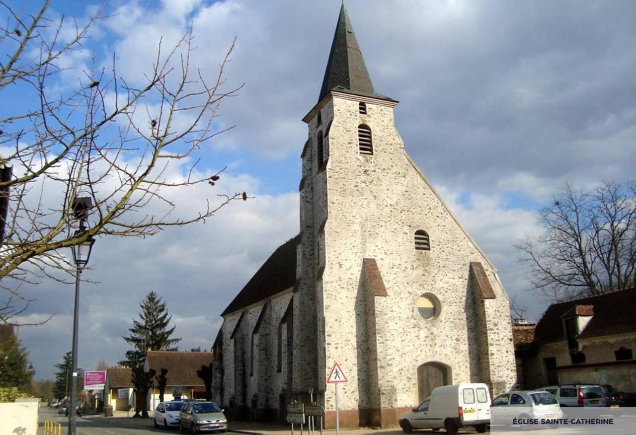 La suite musicale Villeneuve-Saint-Denis Esterno foto